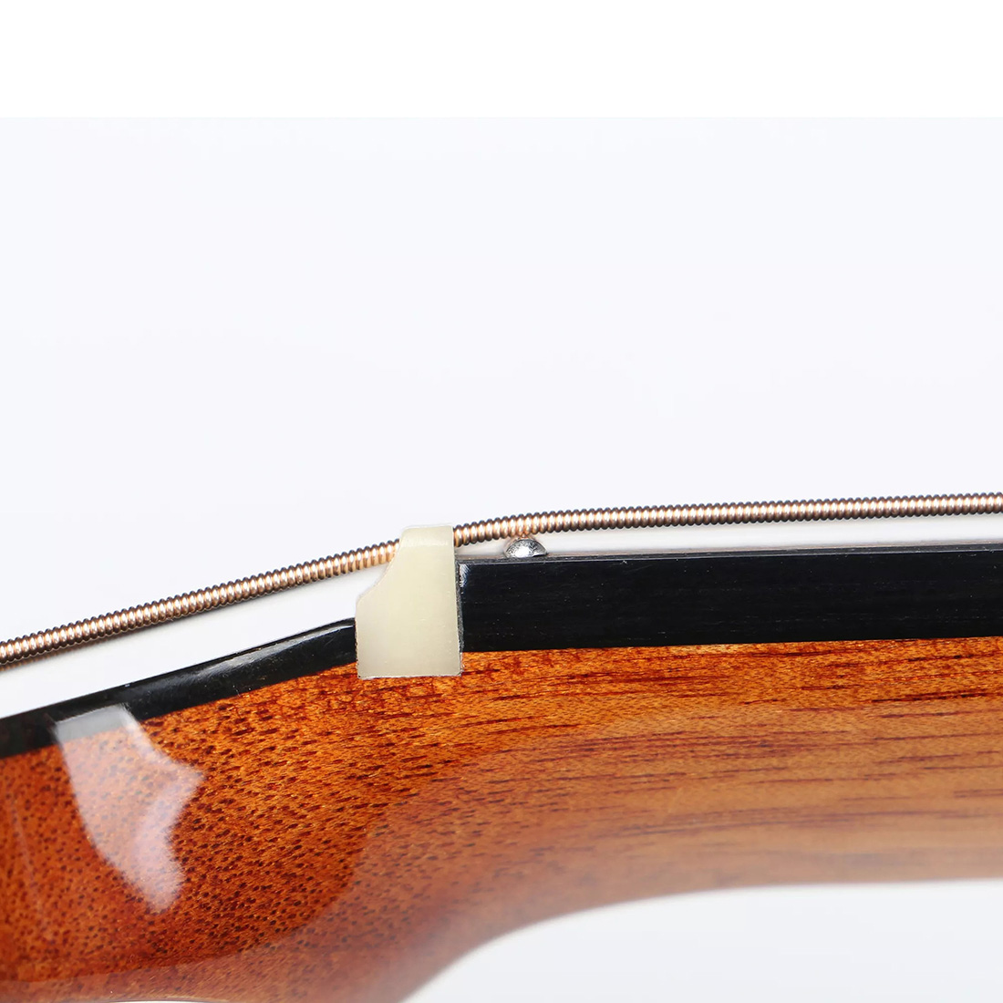 2101 4 High-End Acoustic Guitars